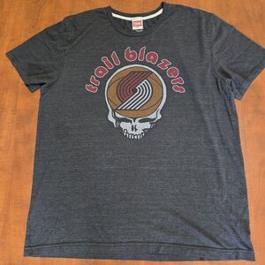 Homage Portland Trailblazers x Grateful Dead Logo Mashup Crew Neck Tee XL